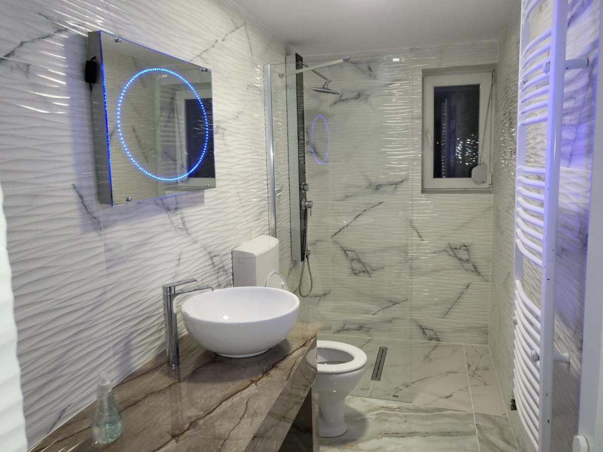 Вилла Vila Ana Cu Terasa Gratar Si Jacuzzi Сату-Маре Экстерьер фото